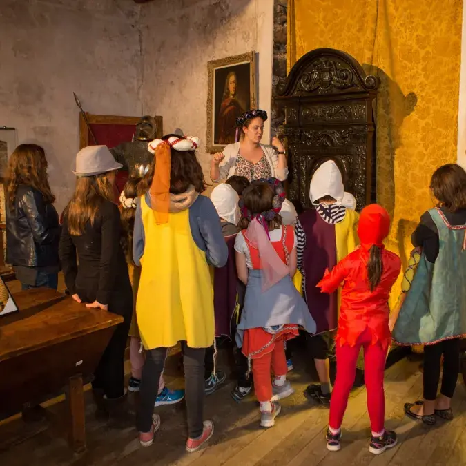 Nocturne dans les tours du château de Nages_Nages