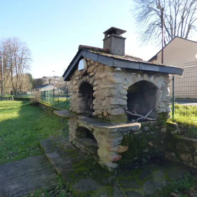 Aire de pique-nique du stade_La Salvetat-sur-Agout