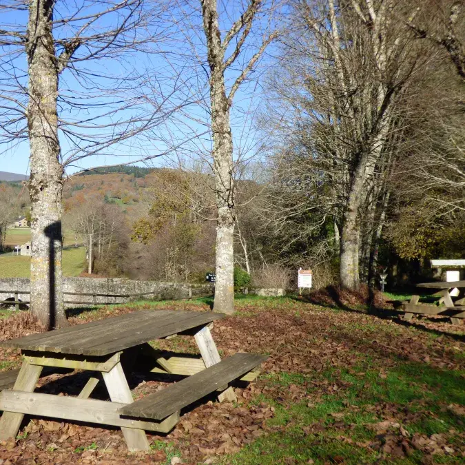 Aire de pique-nique Saint-Etienne de Cavall_La Salvetat-sur-Agout