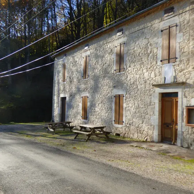 Aire de pique-nique de Tastavy_Nages