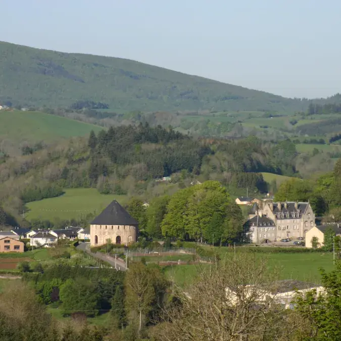 Chateau et Tour de Calmels