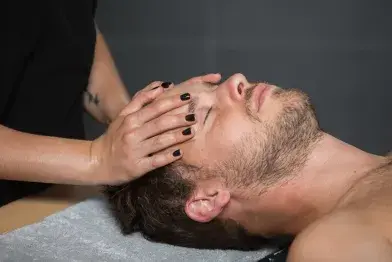 Modelage cuir chevelu_Lacaune