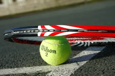 Terrain de tennis